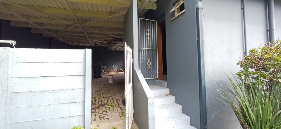 3 Bedroom Property for Sale in Nahoon Valley Park Eastern Cape